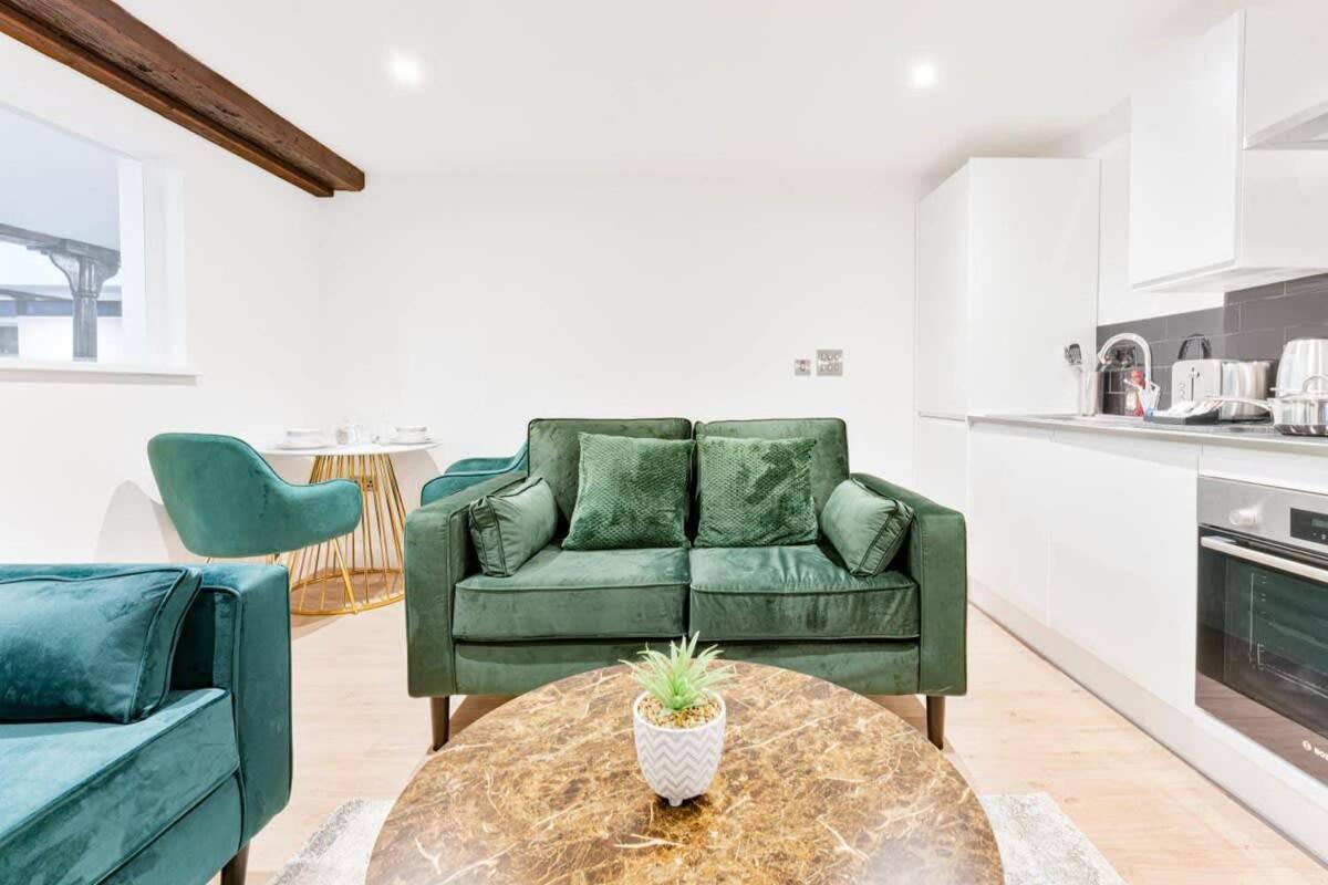 Modern 1 Bed Apartment In Burton-On-Trent Εξωτερικό φωτογραφία