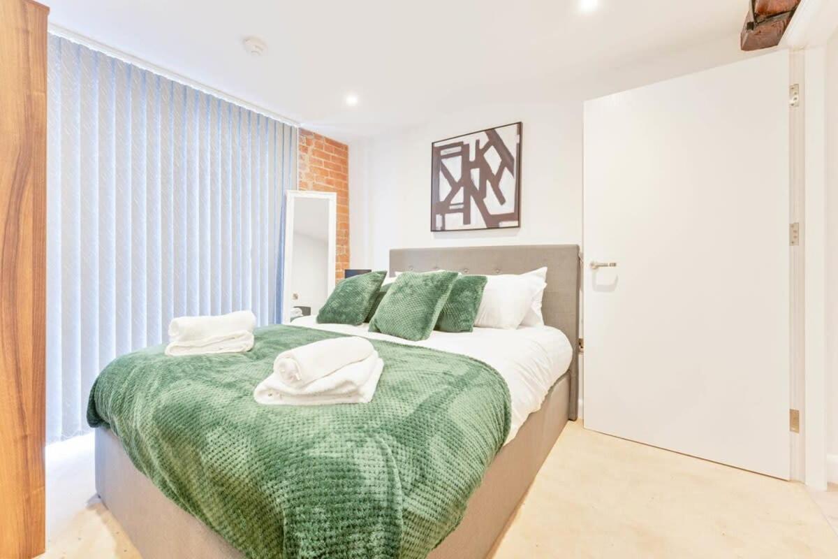 Modern 1 Bed Apartment In Burton-On-Trent Εξωτερικό φωτογραφία